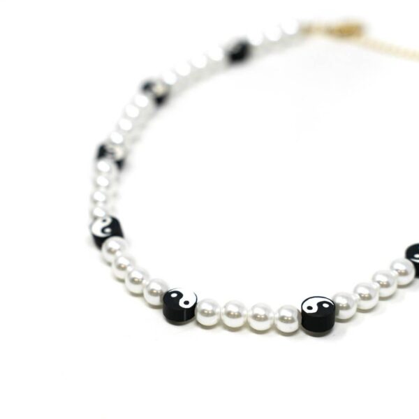 The Sis Kiss - Yin Yang Pearl and Bead Necklace